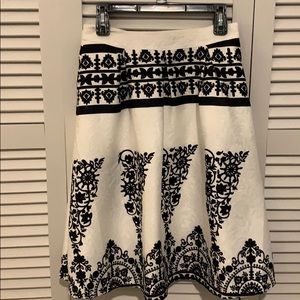 Beautiful black and white Medium skirt